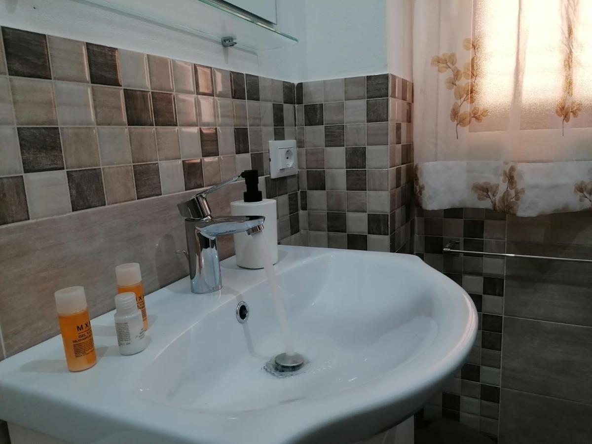 B&B 36 Passi Dal Mare 2.0 ตราปานี ภายนอก รูปภาพ
