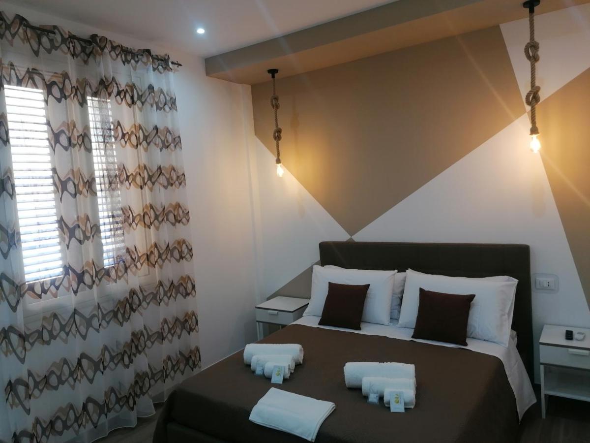 B&B 36 Passi Dal Mare 2.0 ตราปานี ภายนอก รูปภาพ