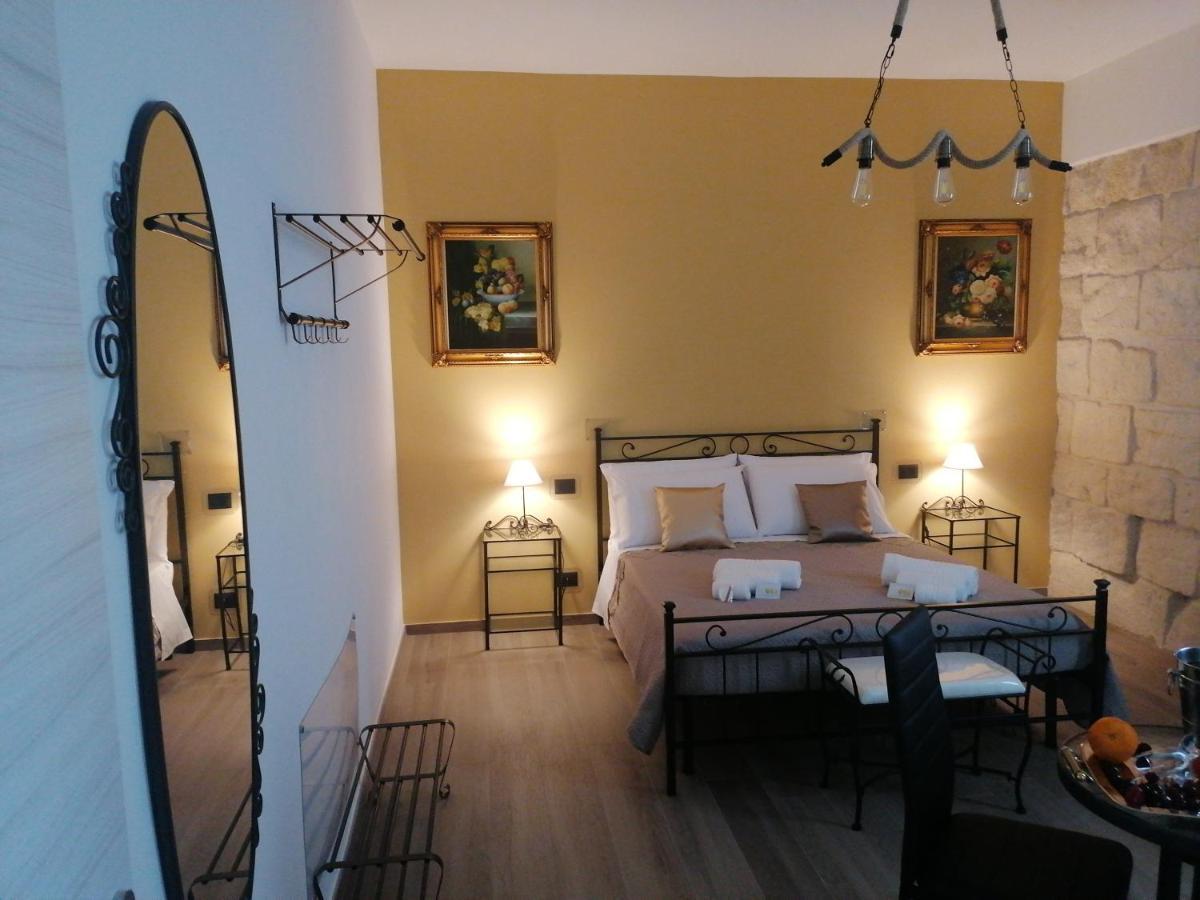 B&B 36 Passi Dal Mare 2.0 ตราปานี ภายนอก รูปภาพ